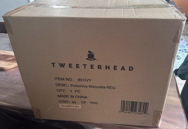 Poison Ivy Tweeterhead, Enlèvement, Utilisé