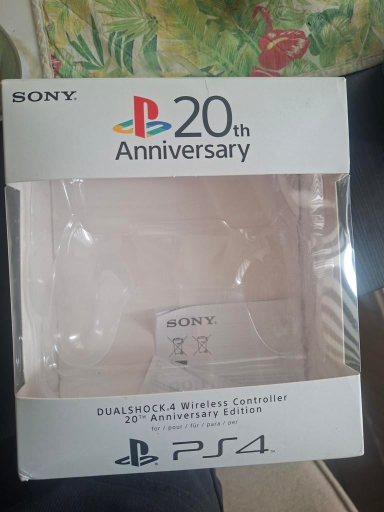 Doos controller ps4 anniversary, Games en Spelcomputers, Spelcomputers | Nintendo Portables | Accessoires, Ophalen of Verzenden
