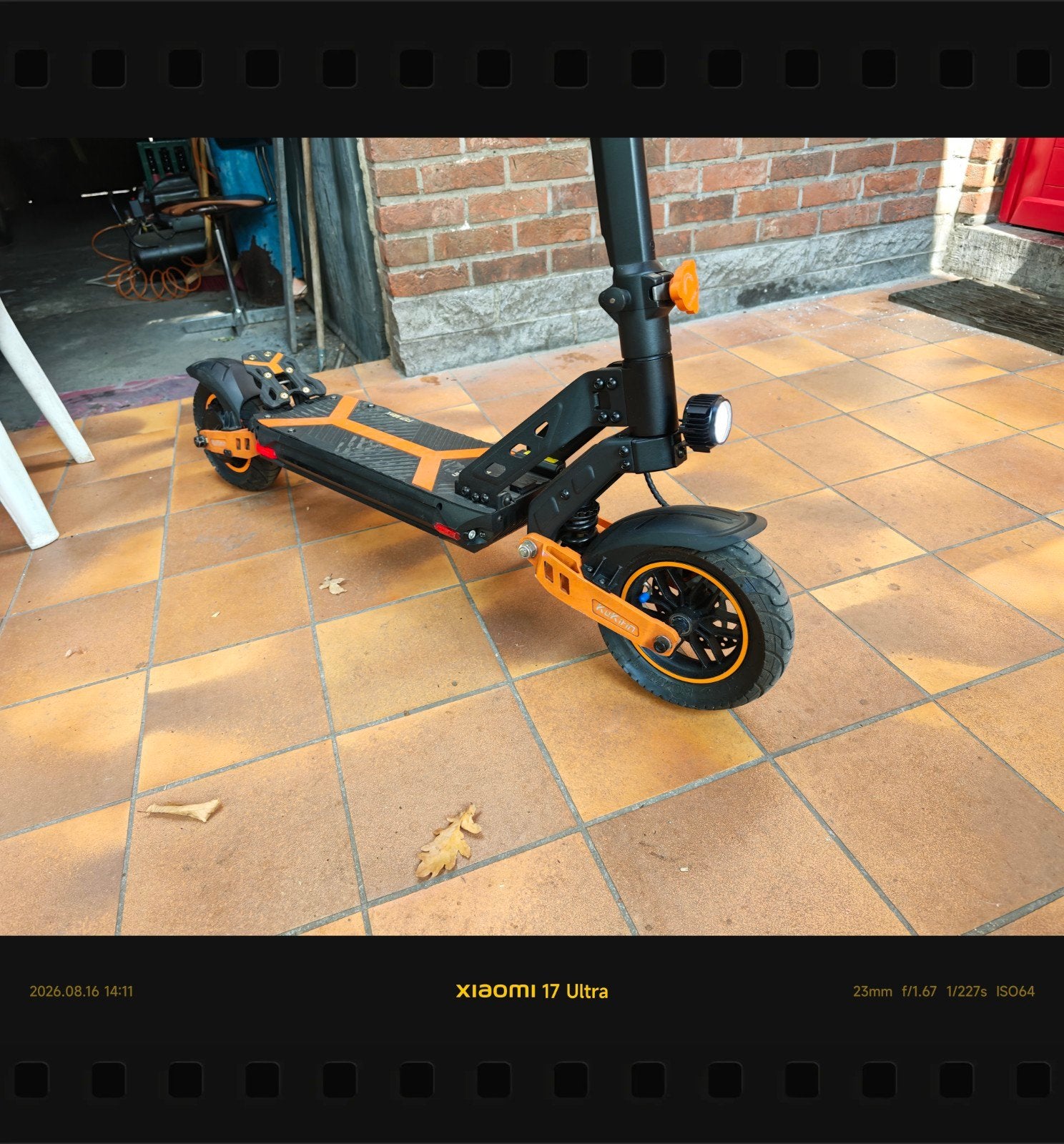 vends kukirin G2 max 48v 20.8ah 450€ Fixe (pas d échange), Vélos & Vélomoteurs, Trottinettes, Enlèvement, Comme neuf, Step électrique (E-scooter)