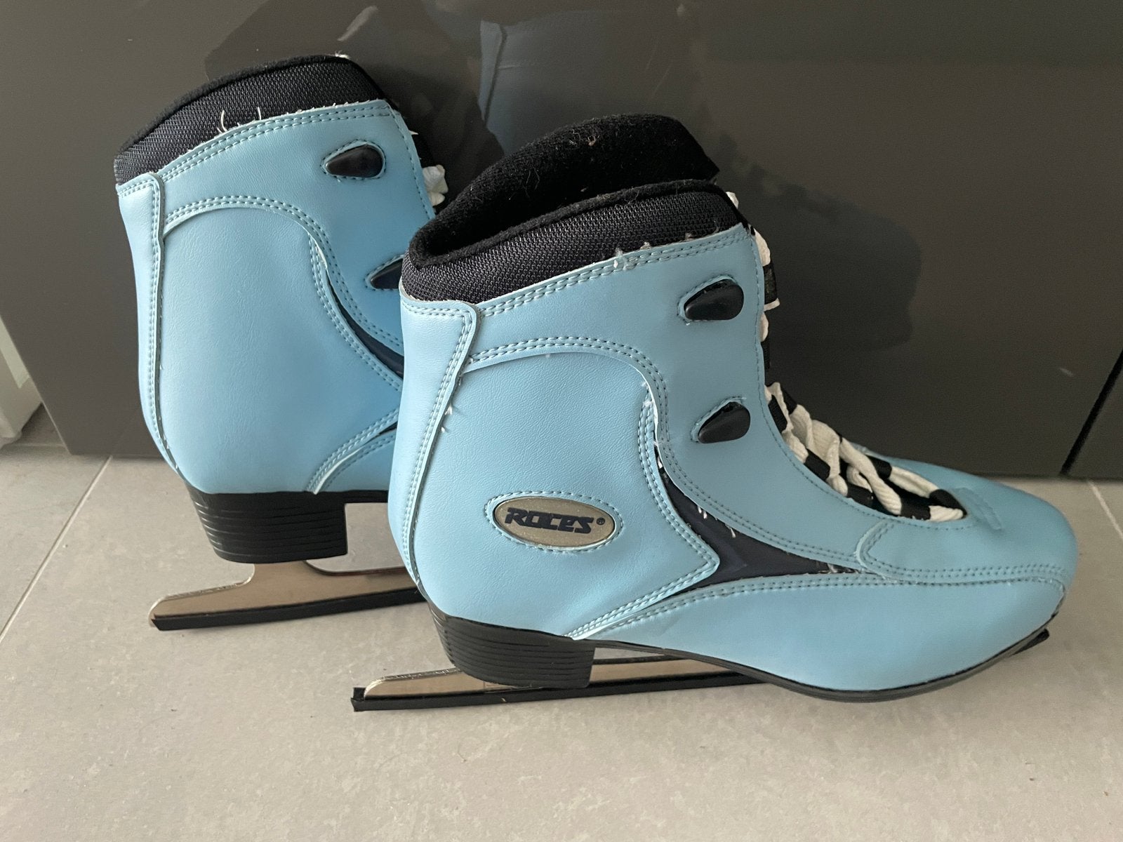 Schaatsen maat 43 - met opbergzak, Sport en Fitness, Ophalen, Zo goed als nieuw