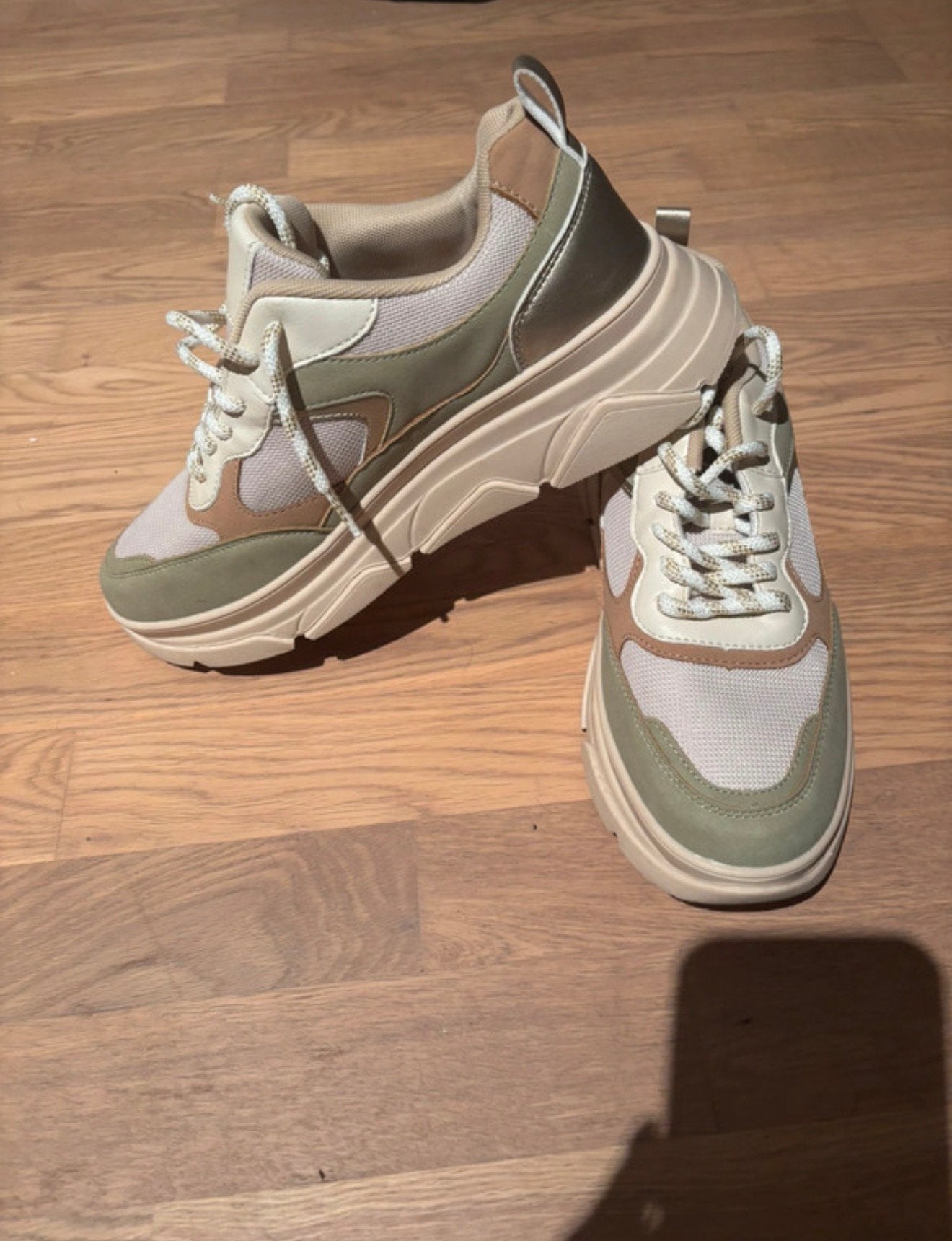 Sneakers pour femmes, Enlèvement, Comme neuf, Sneakers et Baskets