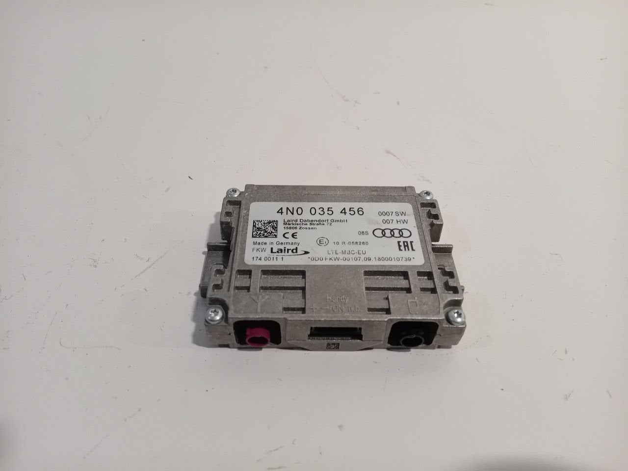 Antenne versterker Volkswagen Touareg, Enlèvement ou Envoi, Van der Ven Autorecycling B.V., Onderdelen@venauto.nl, Ettenseweg 76, 4706 PB Roosendaal, The Netherlands