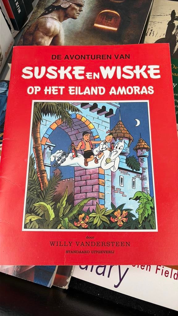 Op het eiland Amoras, Boeken, Stripverhalen, Ophalen of Verzenden, Zo goed als nieuw