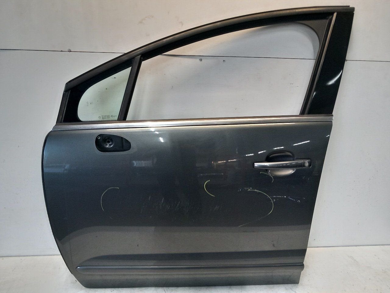 Portier links voor Peugeot 5008, Auto-onderdelen, Onderdelen@venauto.nl, Van der Ven Autorecycling B.V., Gebruikt, Ettenseweg 76, 4706 PB Roosendaal, The Netherlands