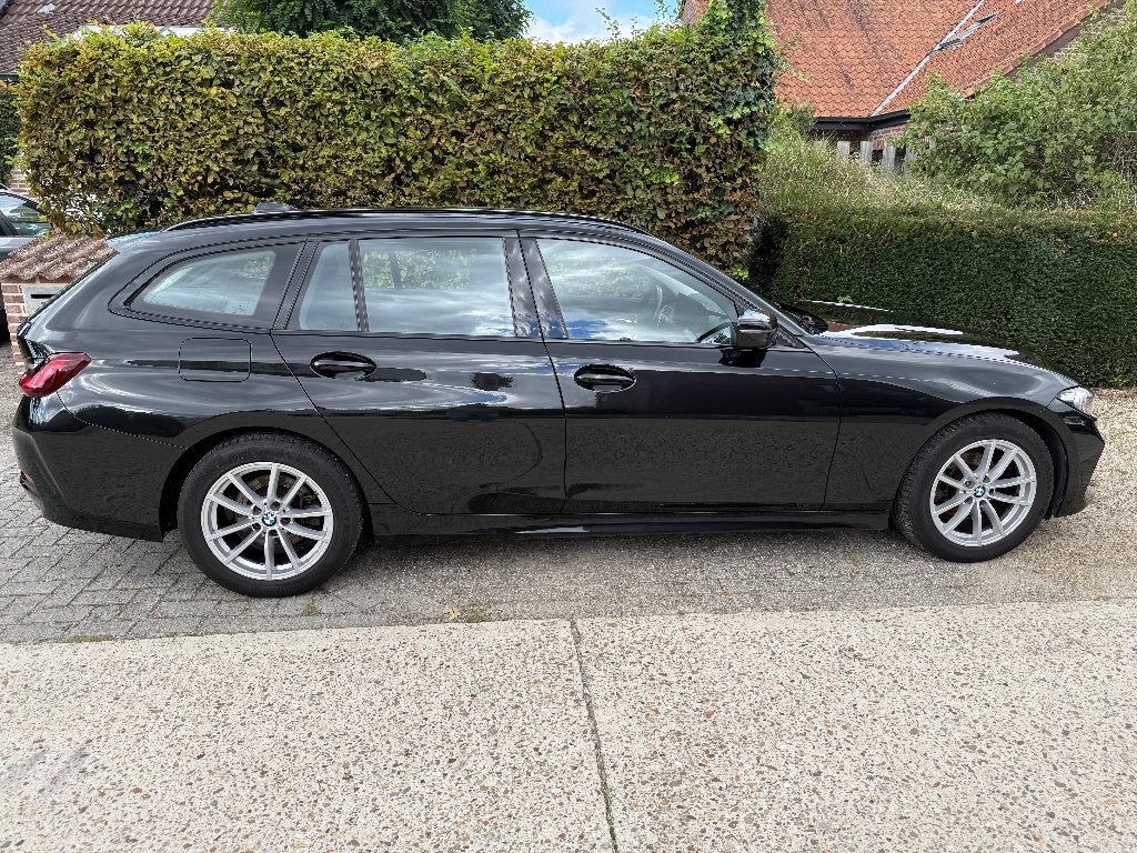 BMW 318D touring, Autos, Achat, Anti démarrage, Noir, 5 portes