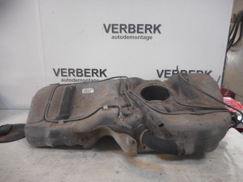 TANK Opel Tigra Twin Top (01-2004/12-2010) (9129775), Gebruikt, Opel, Opel Automobile GmbH, Kontakt-opel@opel.com