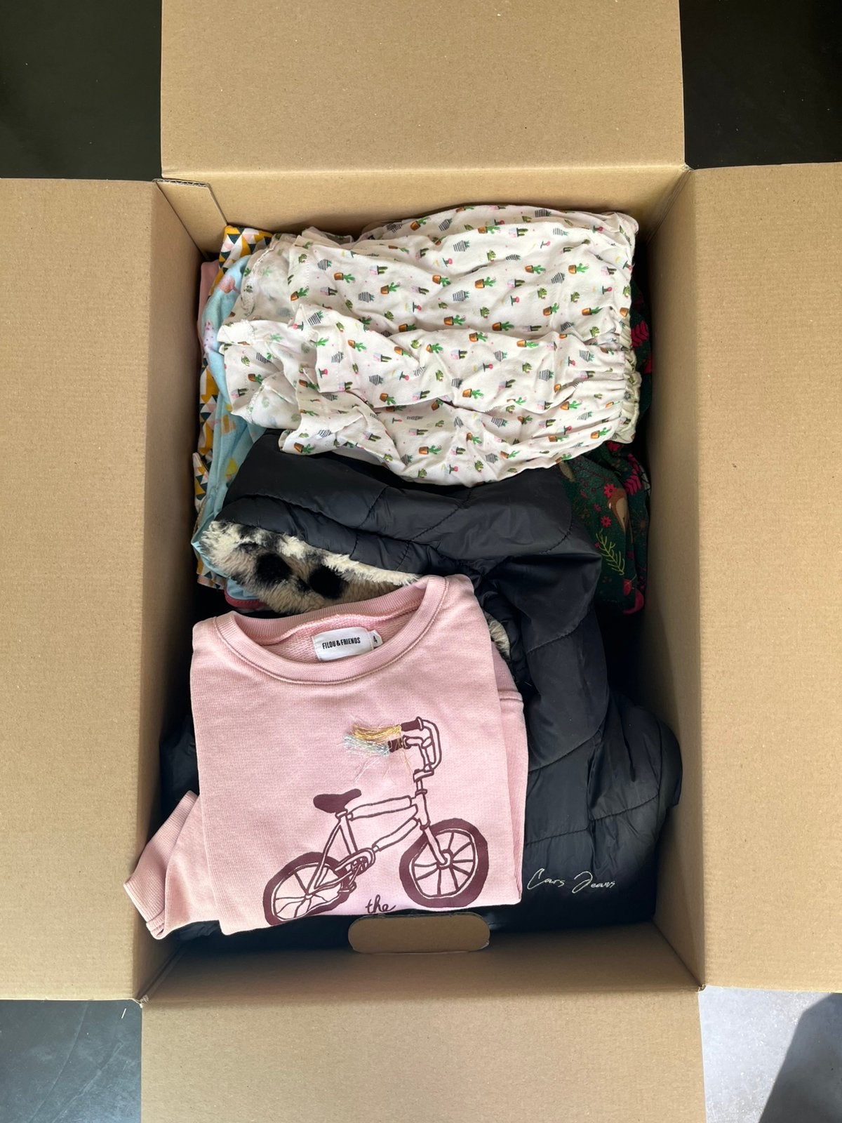 Kleding pakket winter en zomer 104, Kinderen en Baby's, Ophalen, Gebruikt, Overige maten