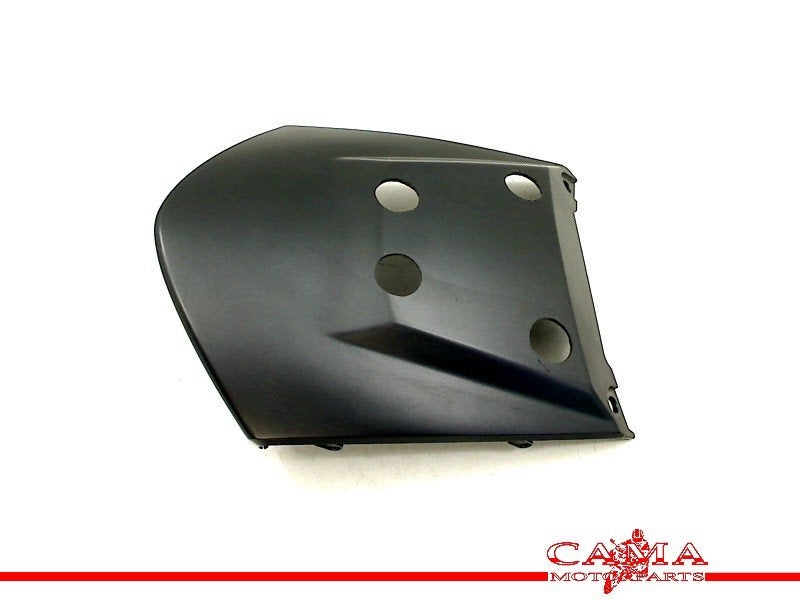 QUEUE DE CARENAGE CENTRE AN 400 Burgman 2018- (AN400), Dhr. S. di Majo, Utilisé, Info@cama-motorparts.nl, P.J. Troelstraweg 8 8
3144 CX  MAASSLUIS, NL