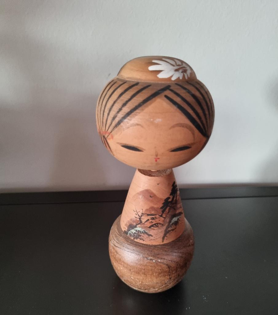 Mooie gesigneerde Omiyage Kokeshi, Verzenden