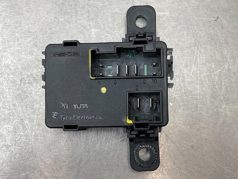 RELAIS Hyundai iX35 (LM) (01-2009/12-2015) (|919401H510|), Auto-onderdelen, Gebruikt, Hyundai