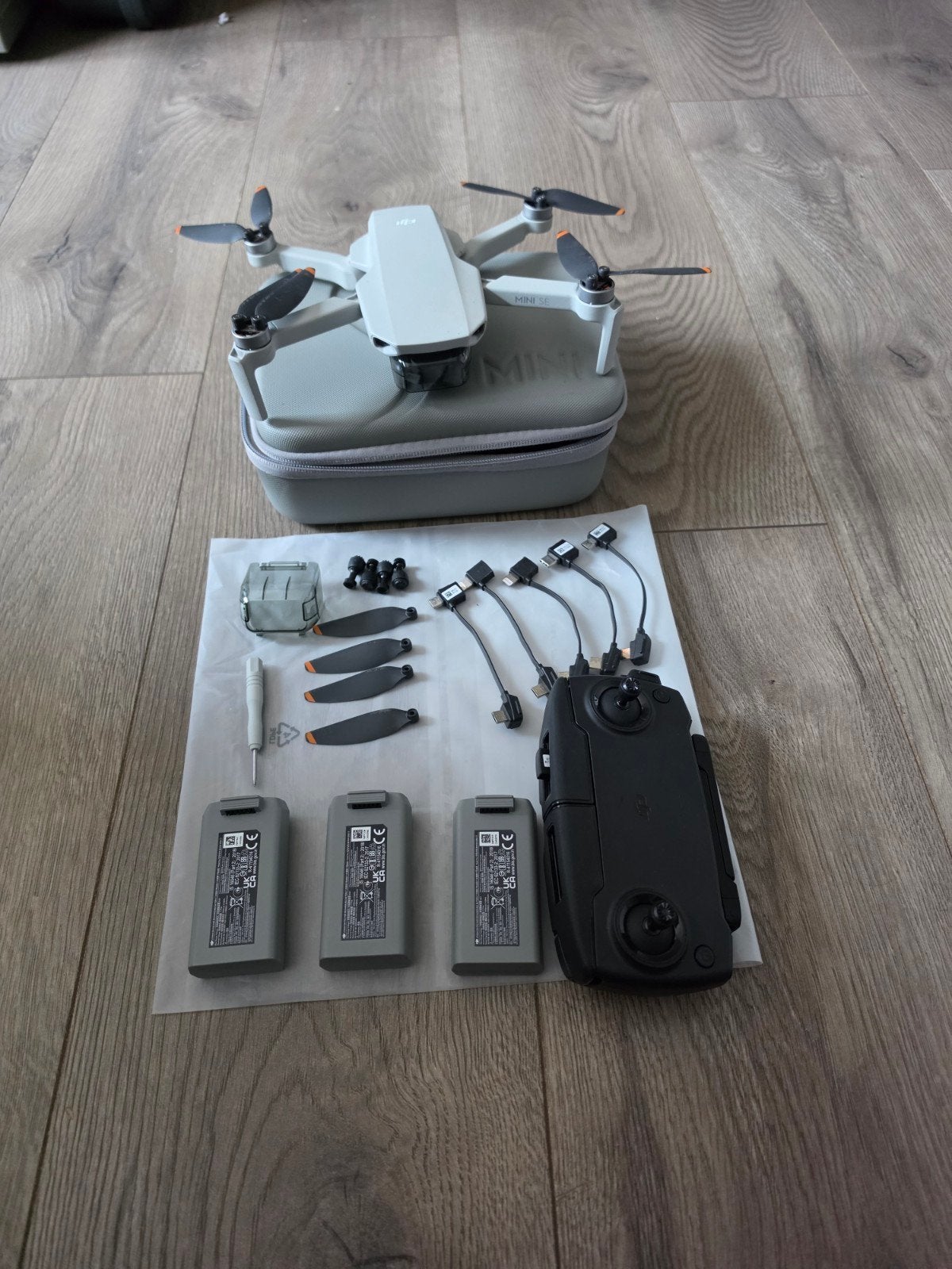 DJI Mini SE – Incl. 3 Accu’s,, TV, Hi-fi & Vidéo, Drones, Drone avec caméra, Enlèvement ou Envoi, Moins de 250 g, 1 à 5 km
