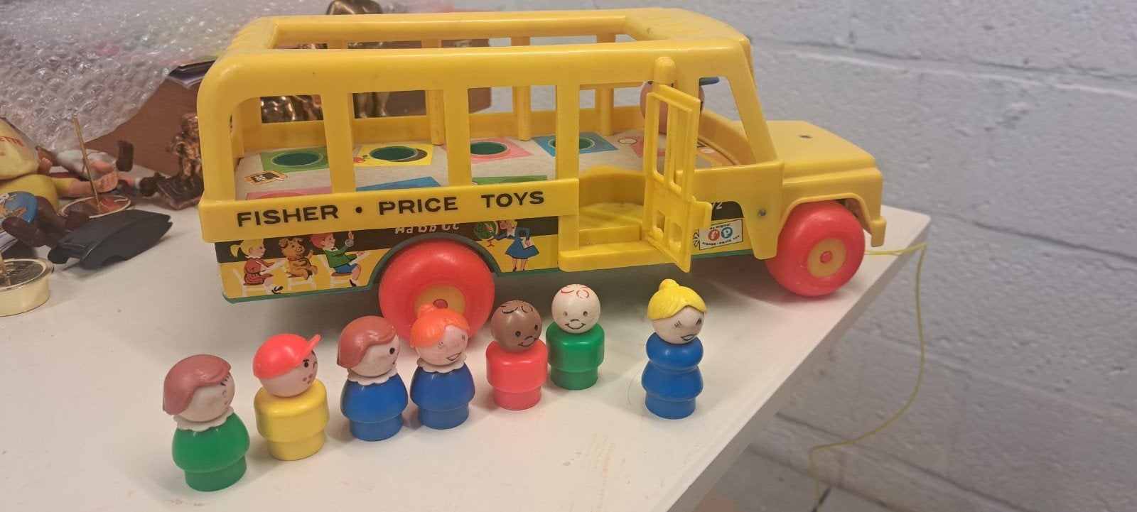Vintage  fishet price schoolbus 192.

Volledig 1965, Ophalen of Verzenden, Gebruikt, Duw- of Trekspeelgoed, Met geluid