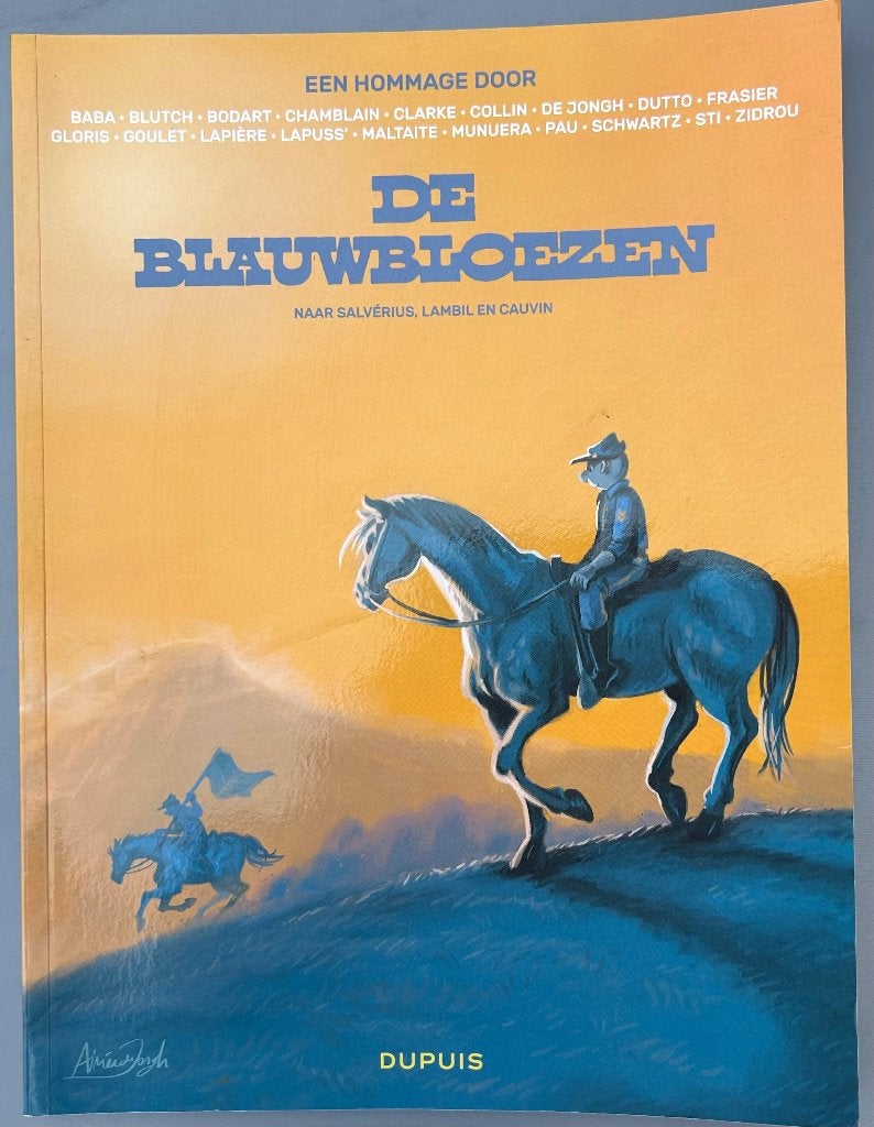 De Blauwbloezen: een hommage door ... strip!, Boeken, Eén stripboek, Ophalen of Verzenden, Zo goed als nieuw