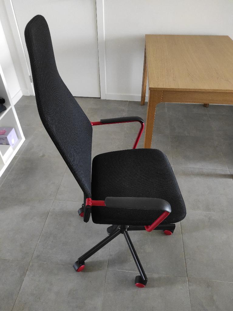 Gaming chair IKEA - HUVUDSPELARE, Ophalen, Gaming bureaustoel, Zwart, Zo goed als nieuw