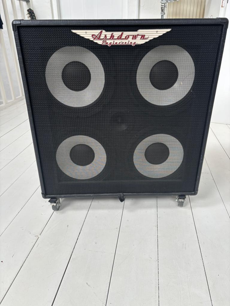 Bass monitor, Enlèvement, Comme neuf