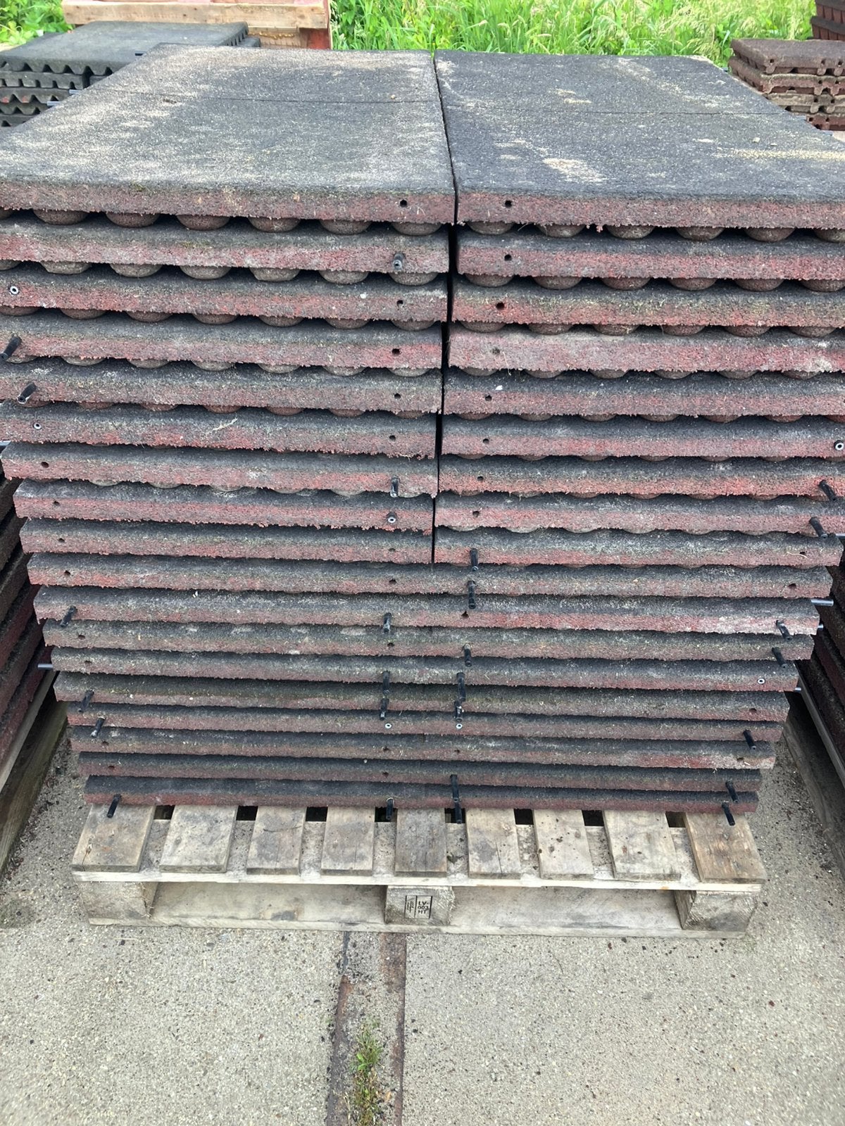 36 vochtdoorlatende rubberen matten 100x50x4,5cm, Dieren en Toebehoren