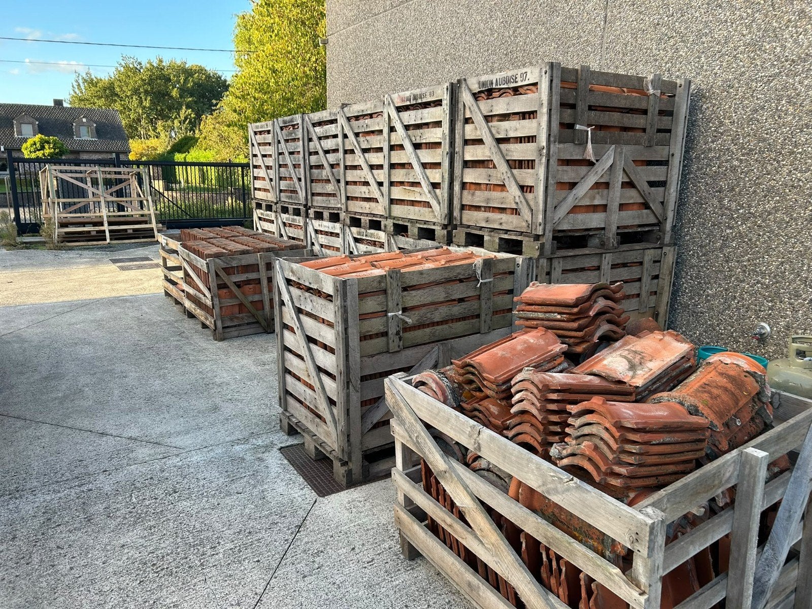 Dakpannen, Pierre ou Argile, Enlèvement, Utilisé, Rouge