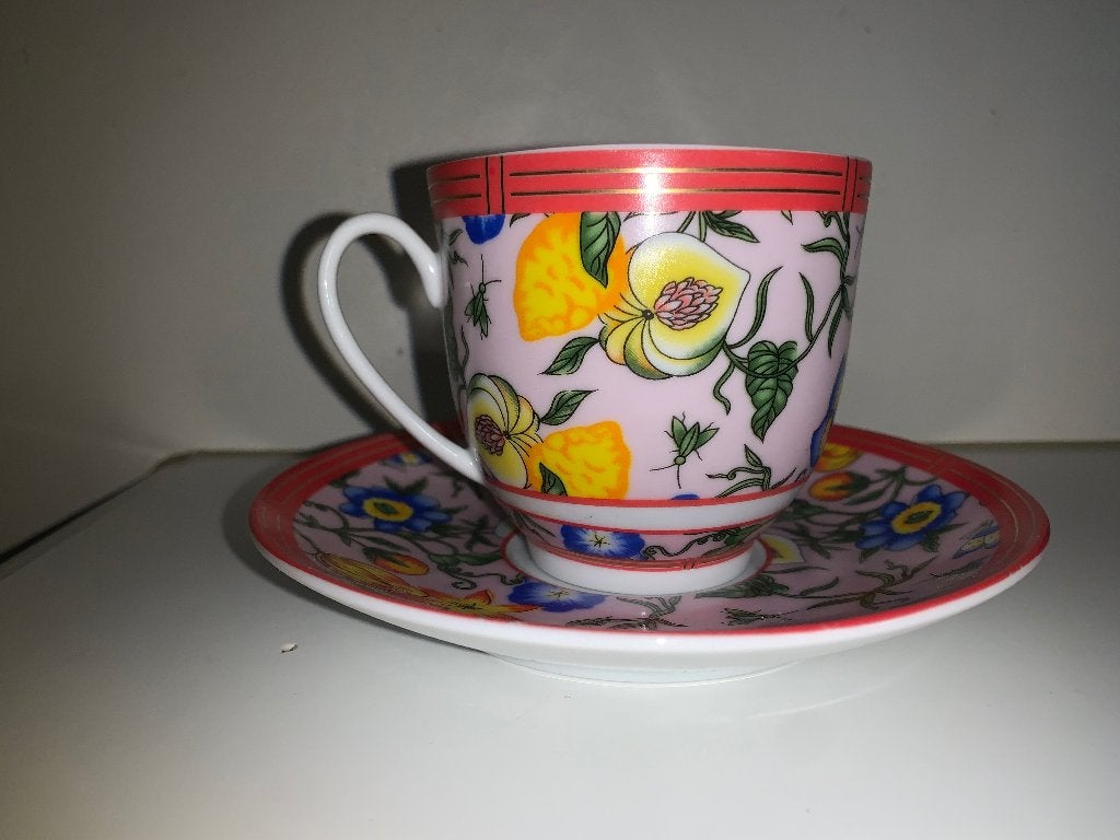 Tasse à thé vintage en porcelaine, Antiquités & Art, Enlèvement ou Envoi