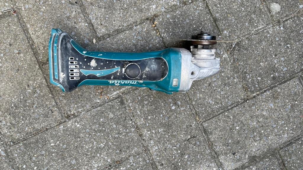 Makita DGA452 18V Accu Haakse Slijper - Gebruikt, Ophalen, Zo goed als nieuw
