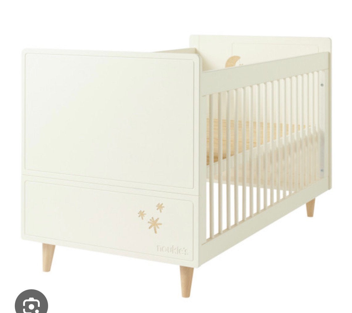 Lit evolutif noukies moon bu swarovski 70x140, Enfants & Bébés, Berceaux & Lits, Enlèvement, Utilisé, Lit