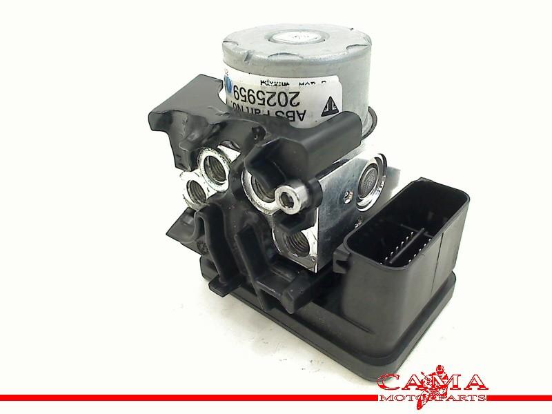 ABS POMP Triumph Street Triple 765 RS 2020- (2025959), Motoren, Dhr. S. di Majo, Gebruikt, Info@cama-motorparts.nl, P.J. Troelstraweg 8 8
3144 CX  MAASSLUIS, NL