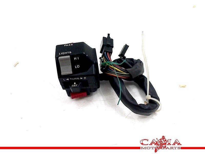 COMMUTATEUR GAUCHE FZR 600 R 1994-1995 (FZR600R 4JH 4MH), Dhr. S. di Majo, Utilisé, Info@cama-motorparts.nl, P.J. Troelstraweg 8 8
3144 CX  MAASSLUIS, NL