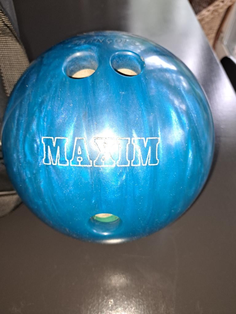 bowlingbal ebonite maxim 5 kg met tas, Sport en Fitness, Bowlen, Ophalen, Zo goed als nieuw, Bal