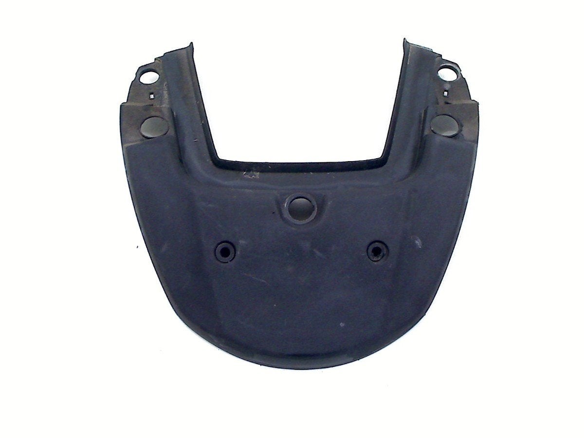 QUEUE DE CARENAGE CENTRE Honda CBF 500 (77350-MERA-D000), Dhr. S. di Majo, Utilisé, Info@cama-motorparts.nl, P.J. Troelstraweg 8 8
3144 CX  MAASSLUIS, NL