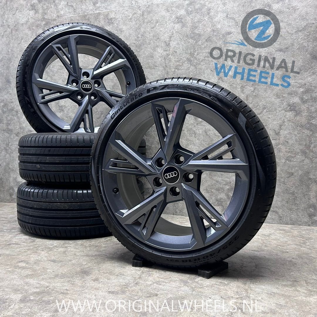DIV 18 inch originele velgen + zomerbanden Audi A3 S3 8Y, 18 inch, Gebruikt, -, -