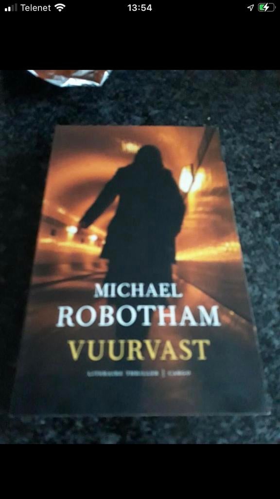 Michael Robotham vuurvast, Enlèvement ou Envoi, Comme neuf