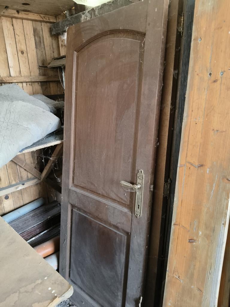2 houten binnendeuren, Ophalen