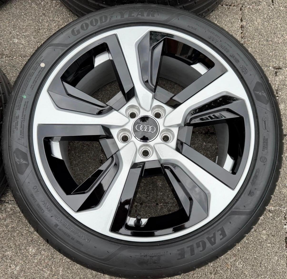 jantes audi A1 17 pouces original pneus comme neuf, Pneus et Jantes, 215 mm, Véhicule de tourisme, Pneus été