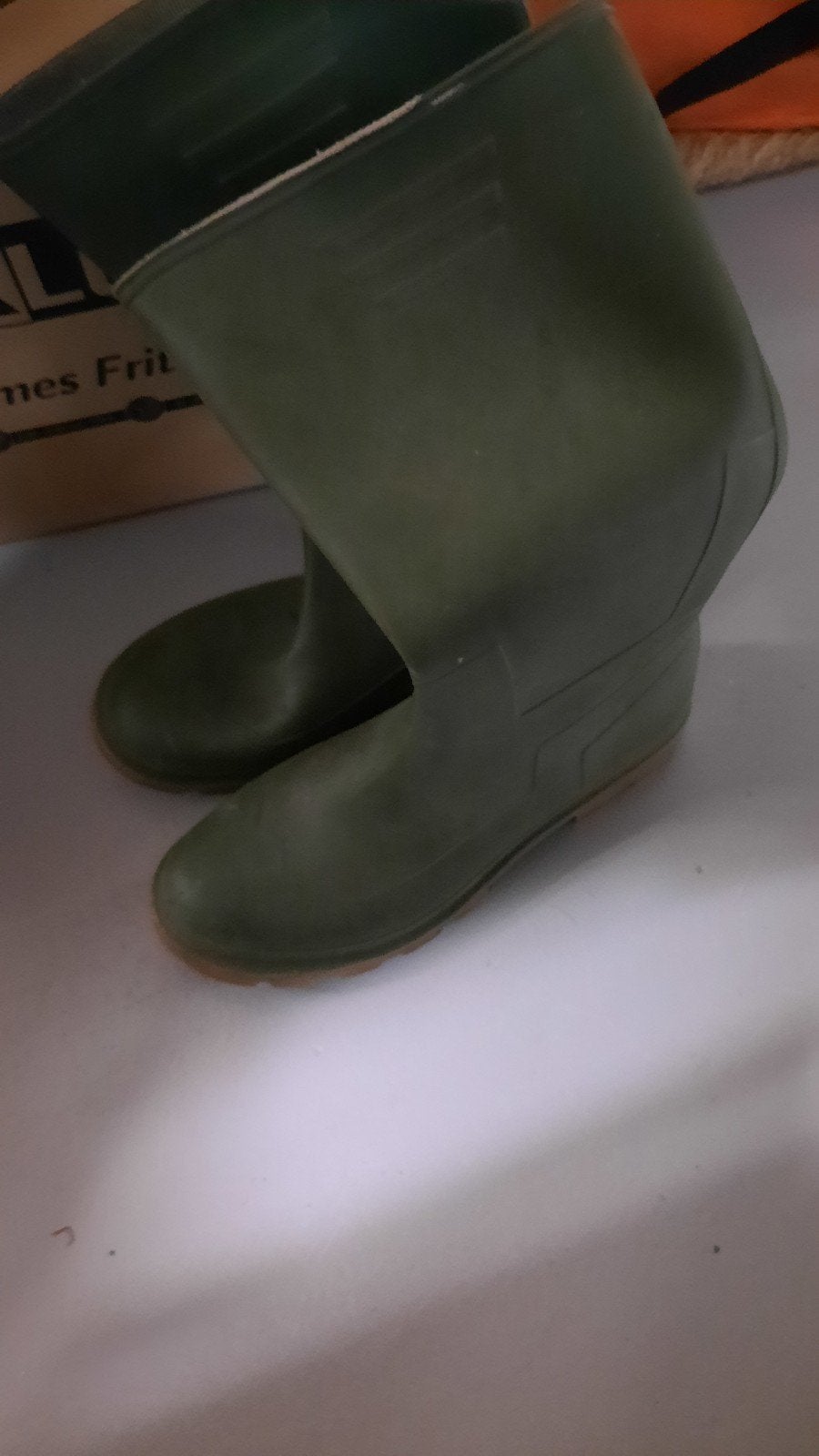 RUBBERLAARZEN M44 EN NIEUWE WERKHANDSCHOENEN, Tuin en Terras, Werkkleding, Ophalen of Verzenden