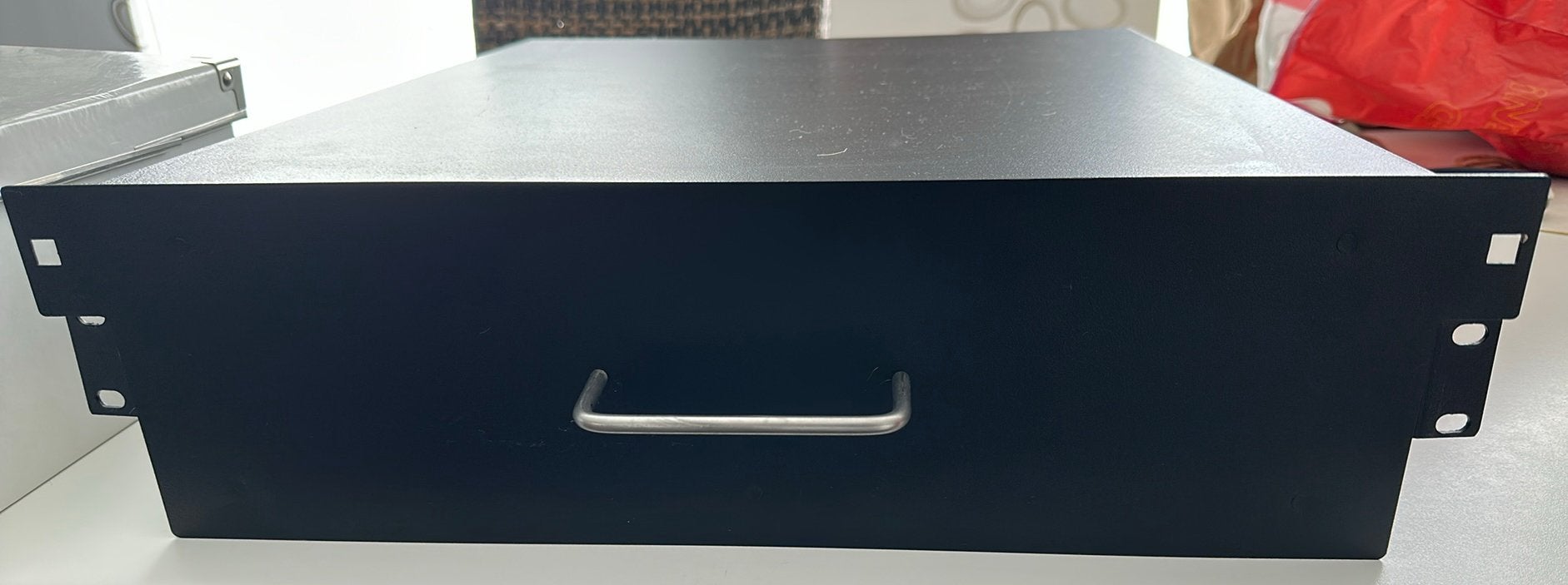 GRATIS 19” Rack lade 3U hoog met sliding rails, Computers en Software, Serverkasten, Ophalen, Gebruikt