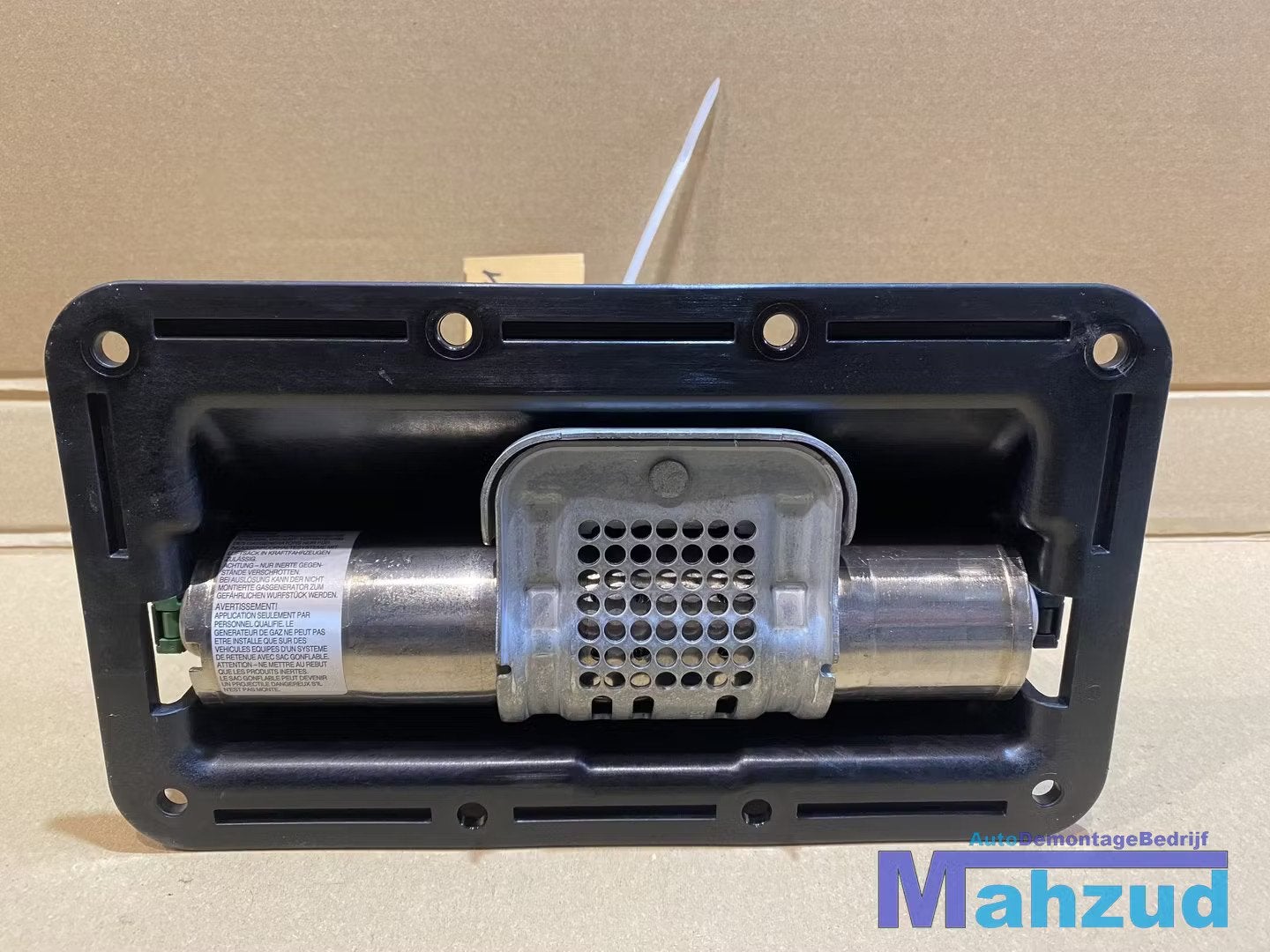 MINI COOPER ONE R50 R52 R53 Dashboard airbag 2001-2008, Customer.service@mini.co.uk, BMW AG, Petuelring 130
80788  Munich, DE