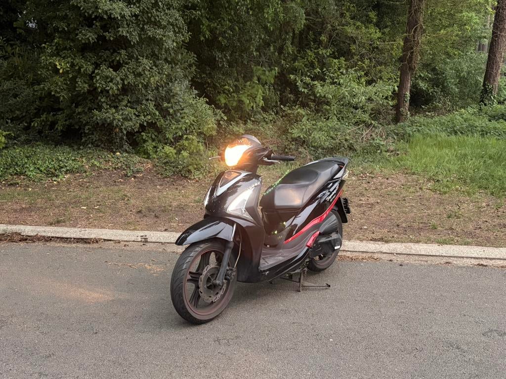 SYM 125 Symphony, Fietsen en Brommers, Scooters | SYM, Ophalen, Zo goed als nieuw