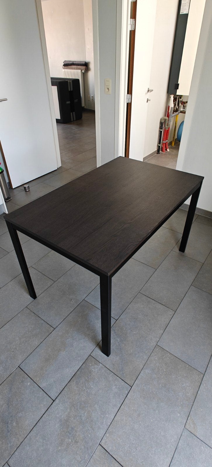 Uitschuifbare IKEA Tafel, Enlèvement