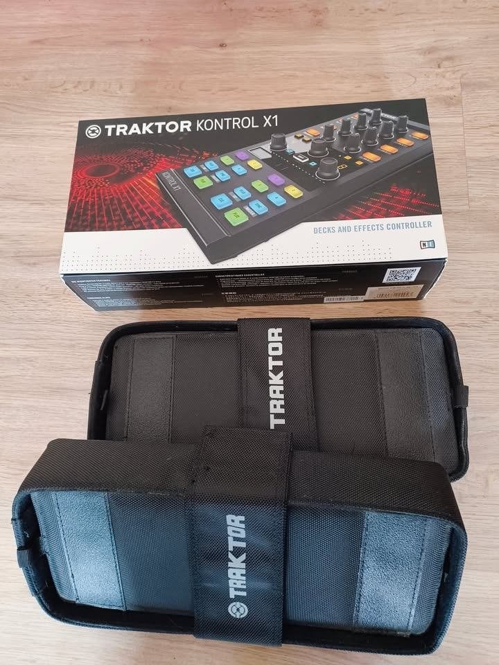 Native Instruments X1mk2, Ophalen, Zo goed als nieuw