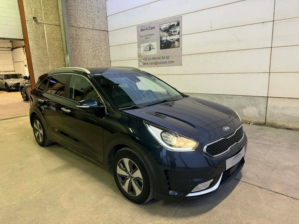 Kia Niro Fusion 1.6 GDI HEV Hybride DCT Automaat, Auto's, Kia, Automaat, Dealer onderhouden, 88 g/km, Blauw