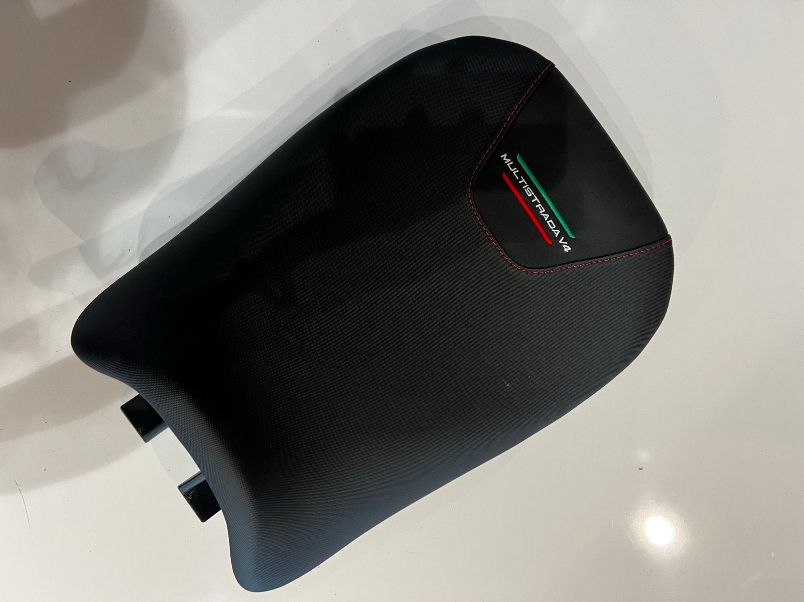 Ducati Multistrada heated lowered rider seat, Enlèvement ou Envoi