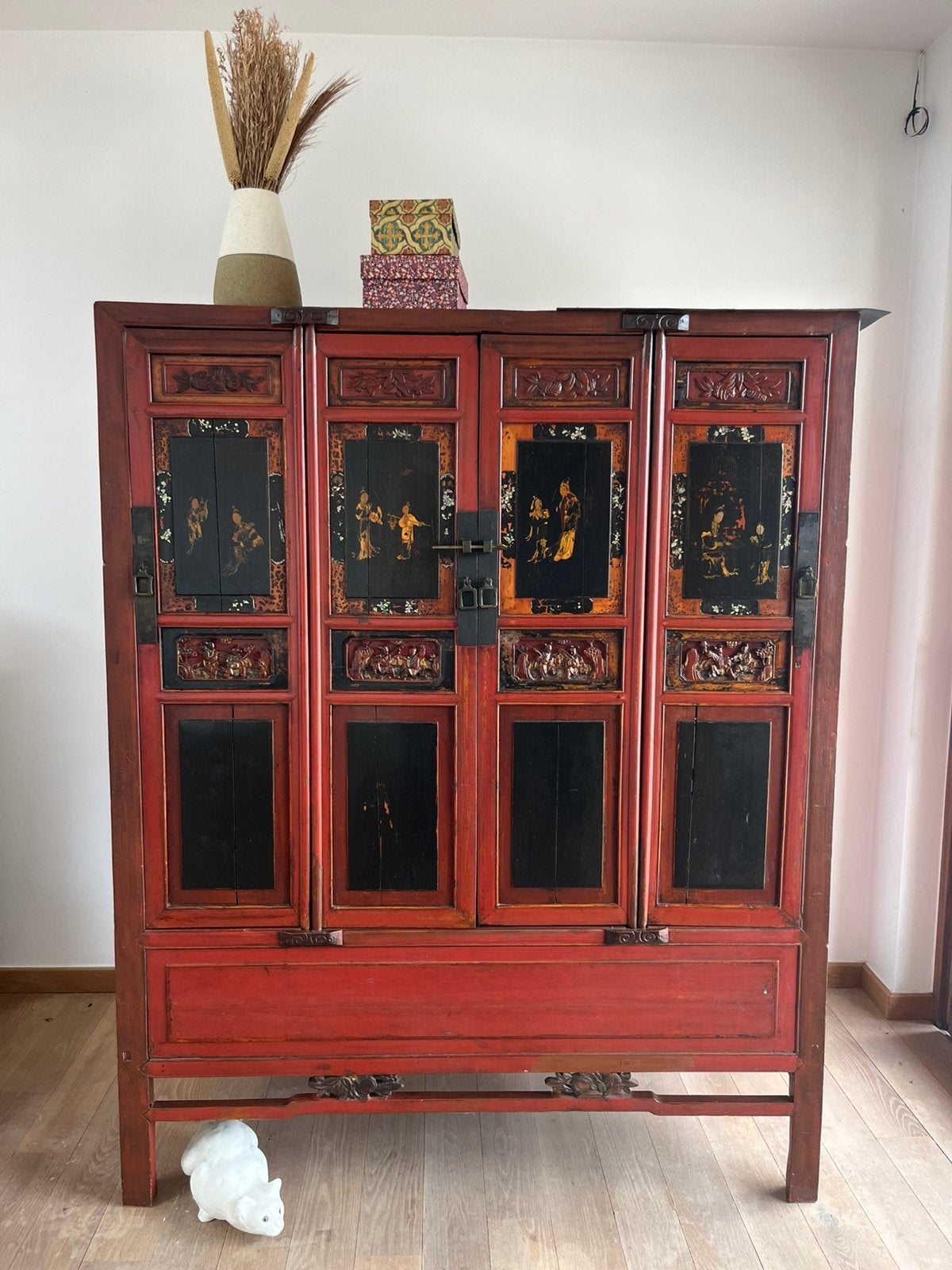 Armoire chinoise, Antiquités & Art, Antiquités | Meubles | Armoires, Enlèvement