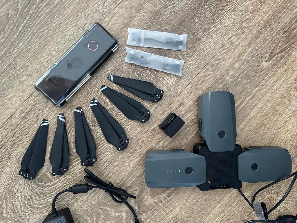Lot Accessoires DJI Mavic Pro, Enlèvement, Utilisé, Drone professionnel, DJI