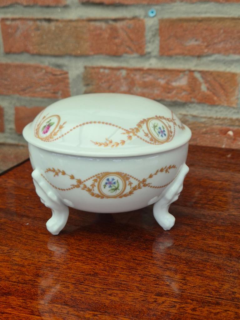 Boîte à bijoux en porcelaine de Limoges, Enlèvement ou Envoi