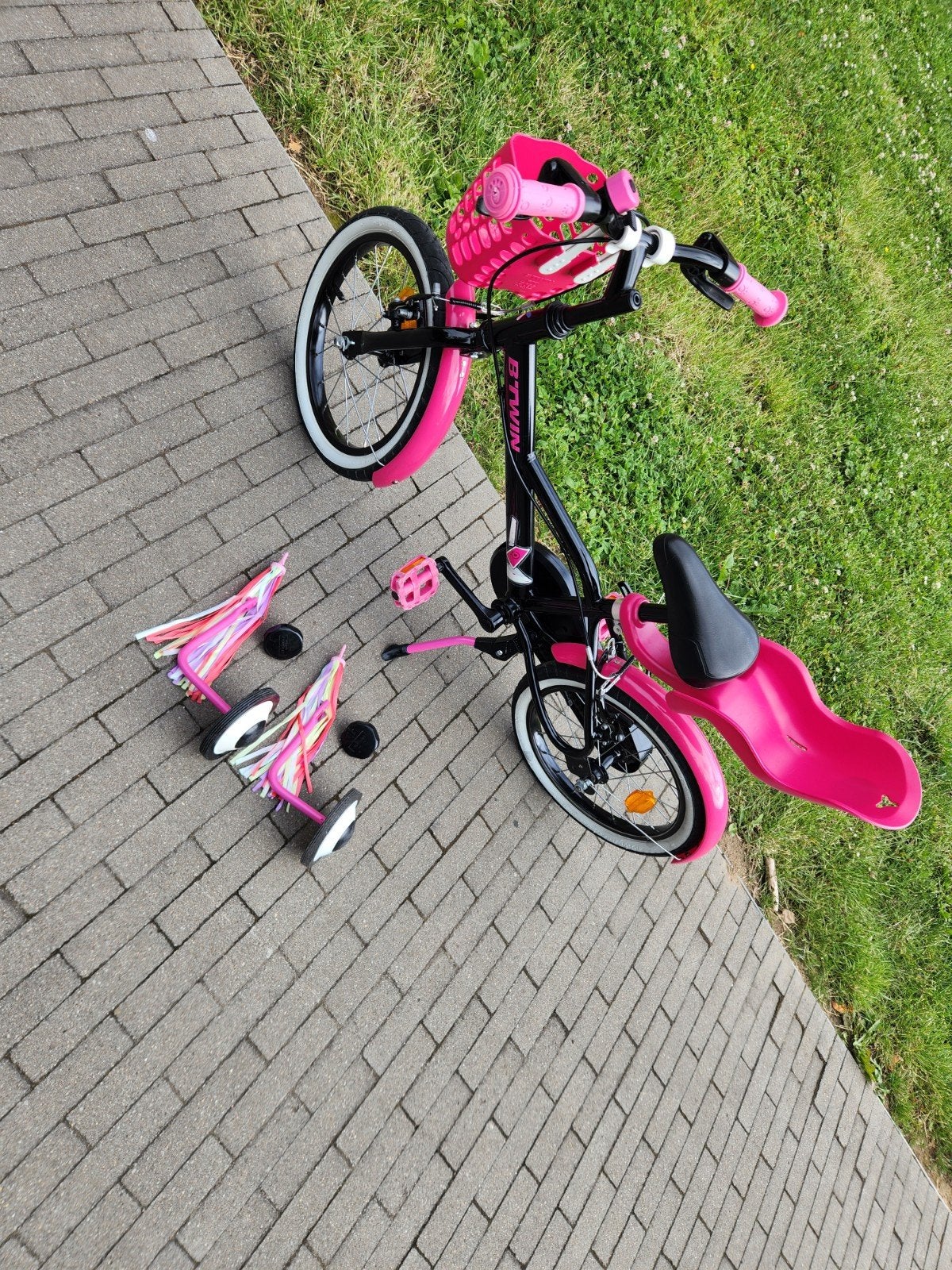 Lot de 4 vélos très bonne état fait offres raisonnable