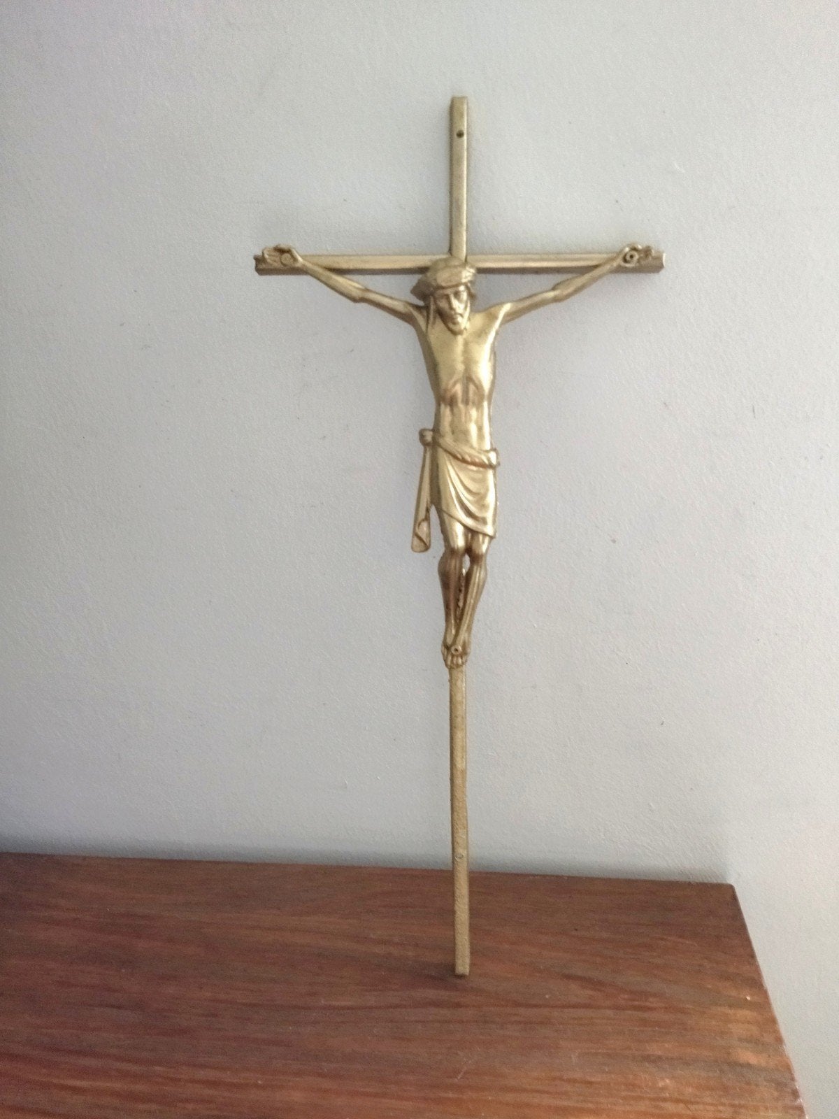 Grand crucifix en métal vintage. 45 cm, Enlèvement ou Envoi, Utilisé, Autres types