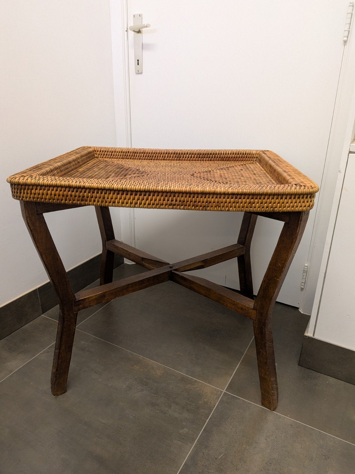 Vintage rotan butler tray, Ophalen