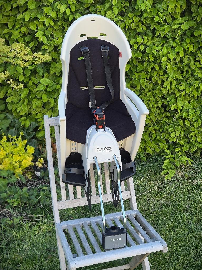 Siège vélo Hamax Smiley (+ Option Petits Cadres ref 603078), Fietsen en Brommers, Fietsaccessoires | Fietsstoeltjes, Zo goed als nieuw