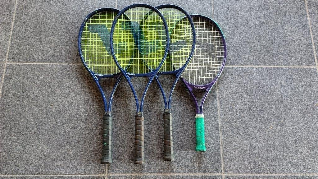 Tennisrackets (4 stuks) met hoes en tennisballen, Ophalen, L3