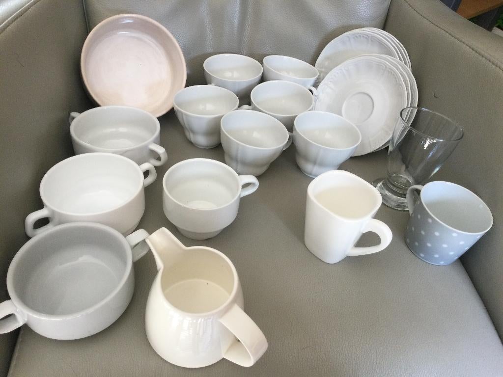 LOT DE TASSES-ASSIETTES"WUNSIEDEL"+DIVERS, Enlèvement ou Envoi