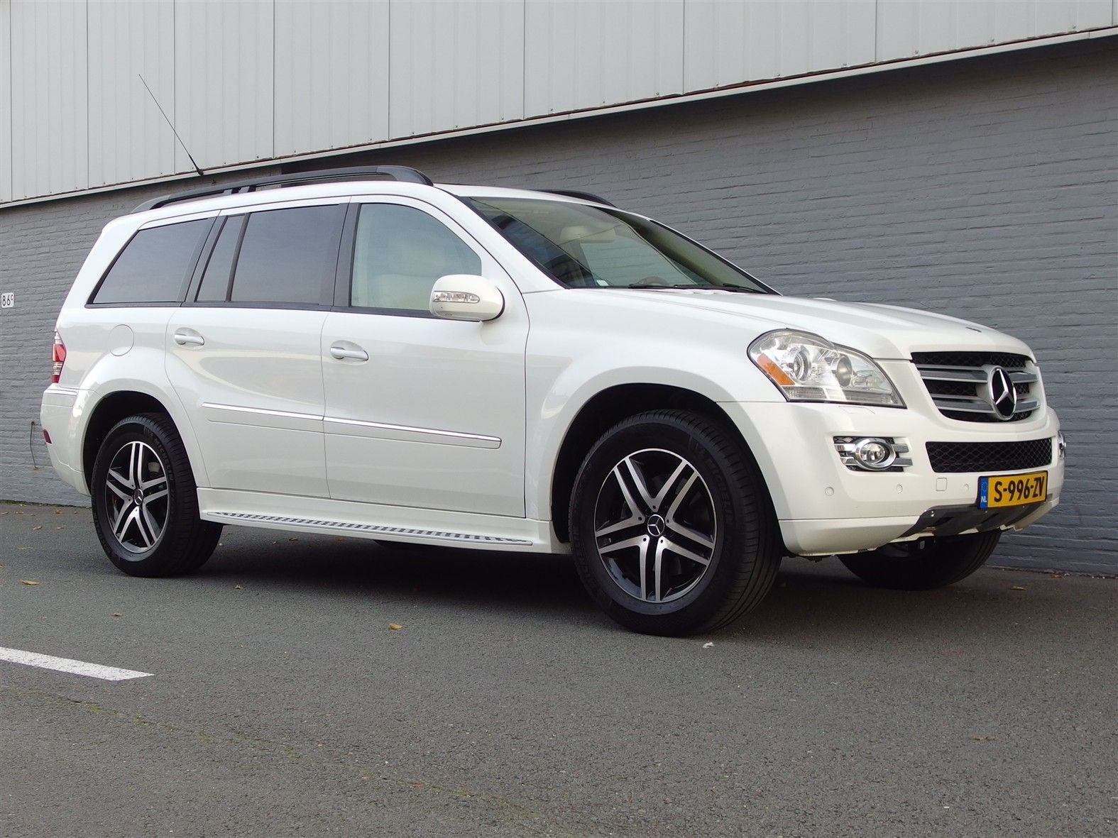 Mercedes-Benz GL 500 2007 Goed onderhouden & 7 zitter, Automaat, GL, Beige, Wit